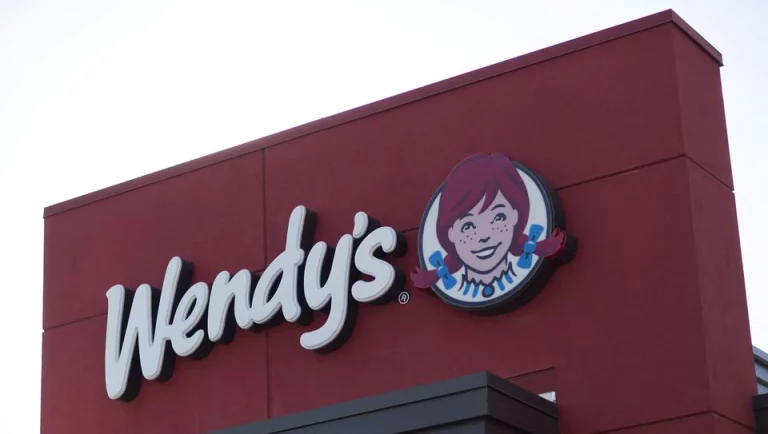 Wendys Sales Down